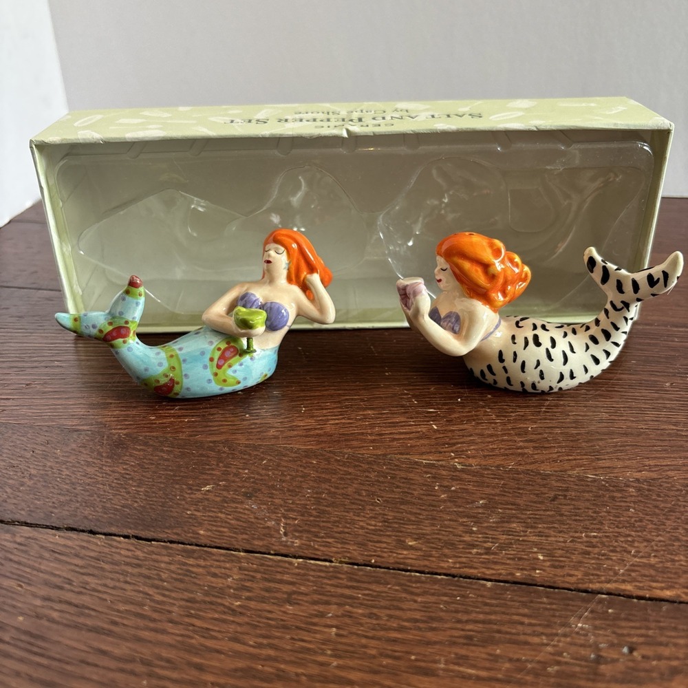 Cape‎ Shore Orange-Hair Mermaids 2007 Small Salt and Pepper Shakers Set (Flaw)